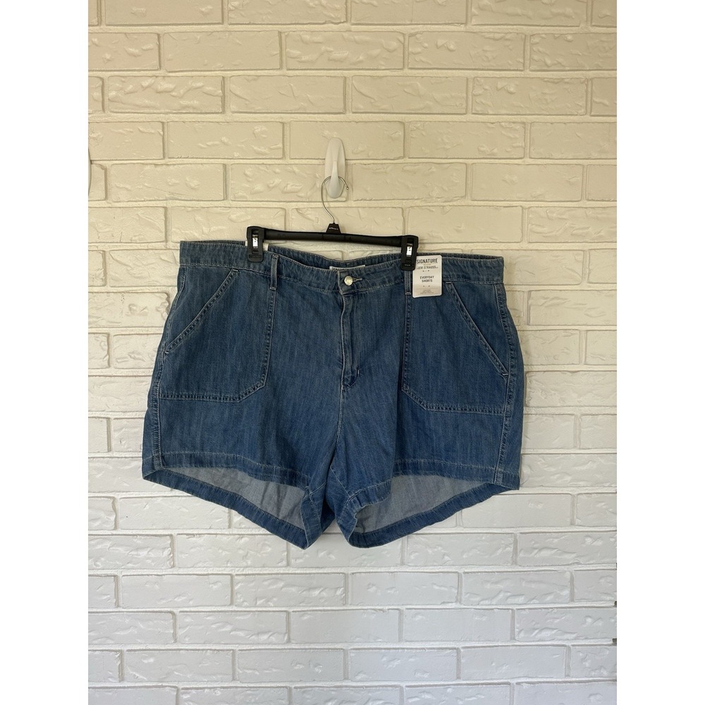 Signature Levi Women's Strauss Blue Comfort‎ Stretch Everyday Shorts 24 NWT